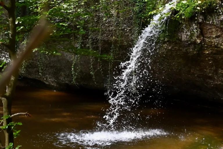 Ein Wasserfall in der Nähe von Zuzwil